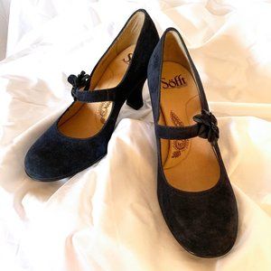 Blue Suede Mary Janes Heels by Söfft Size 6.5
